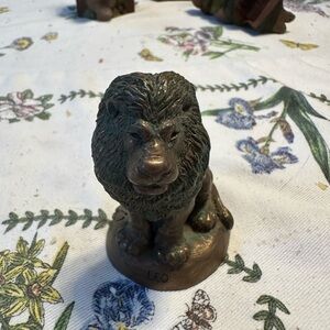 Tim Wolfe Leo cairnBronze item # 11200.